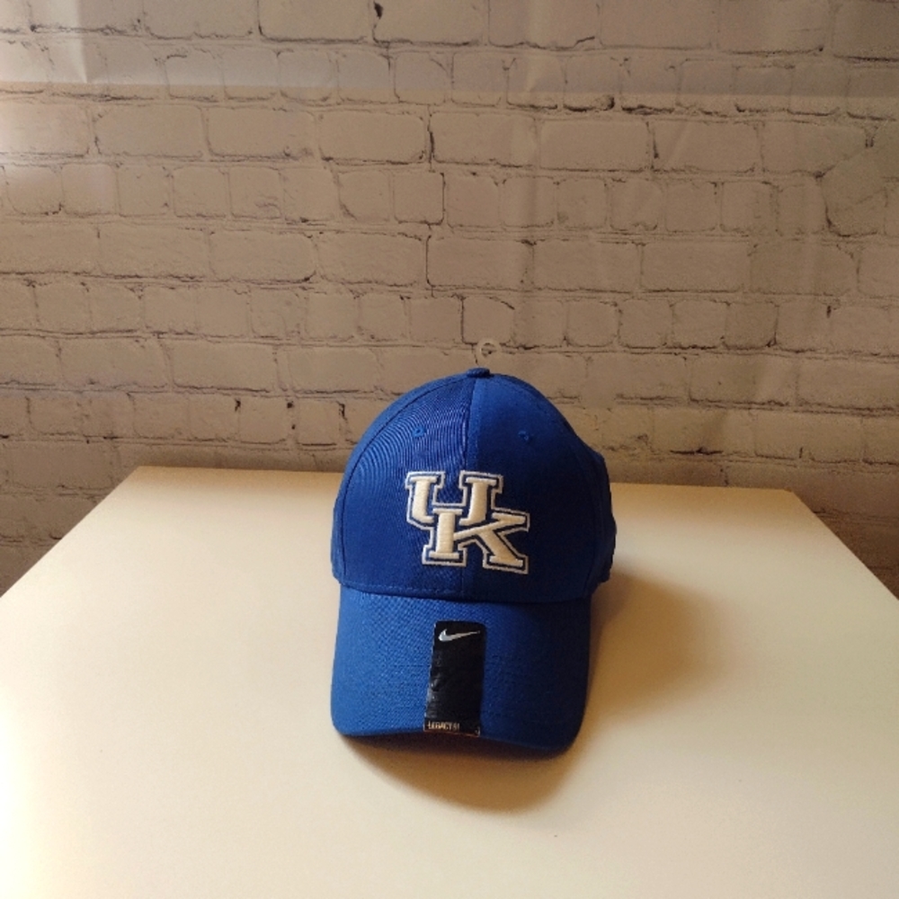 NWT Nike UK Fitted Hat